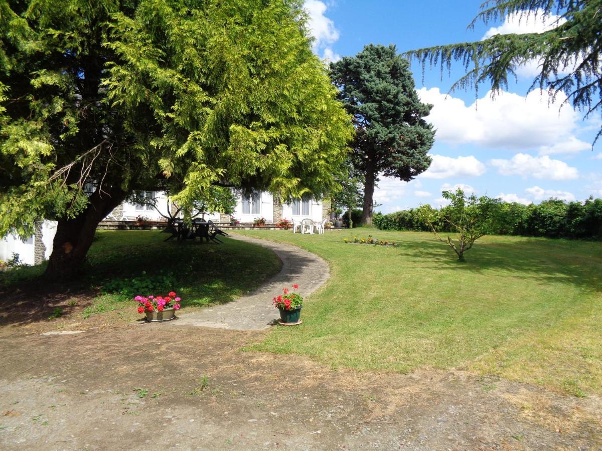 Chambre D'Hote Bed & Breakfast Pontorson Exterior photo